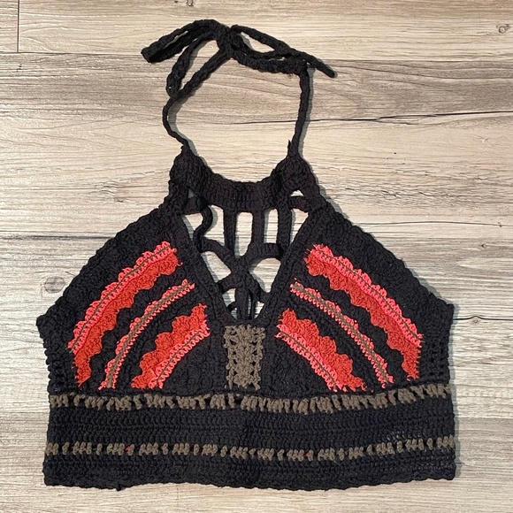 Beautiful Cropped Crochet Halter Tie Tank Top Size M In Black/Red/Olive Green - Picture 1 of 11